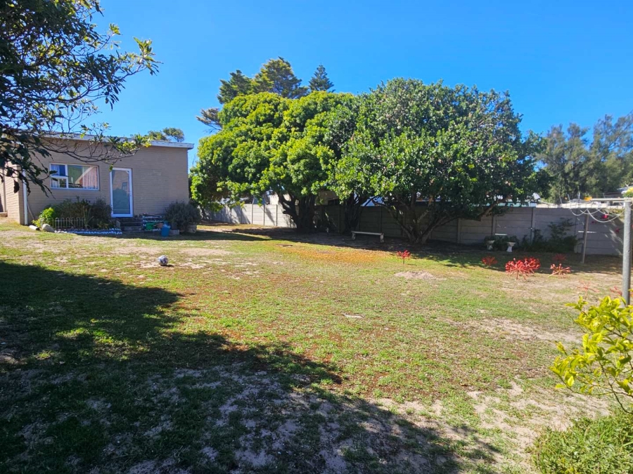 4 Bedroom Property for Sale in Pearly Beach Western Cape